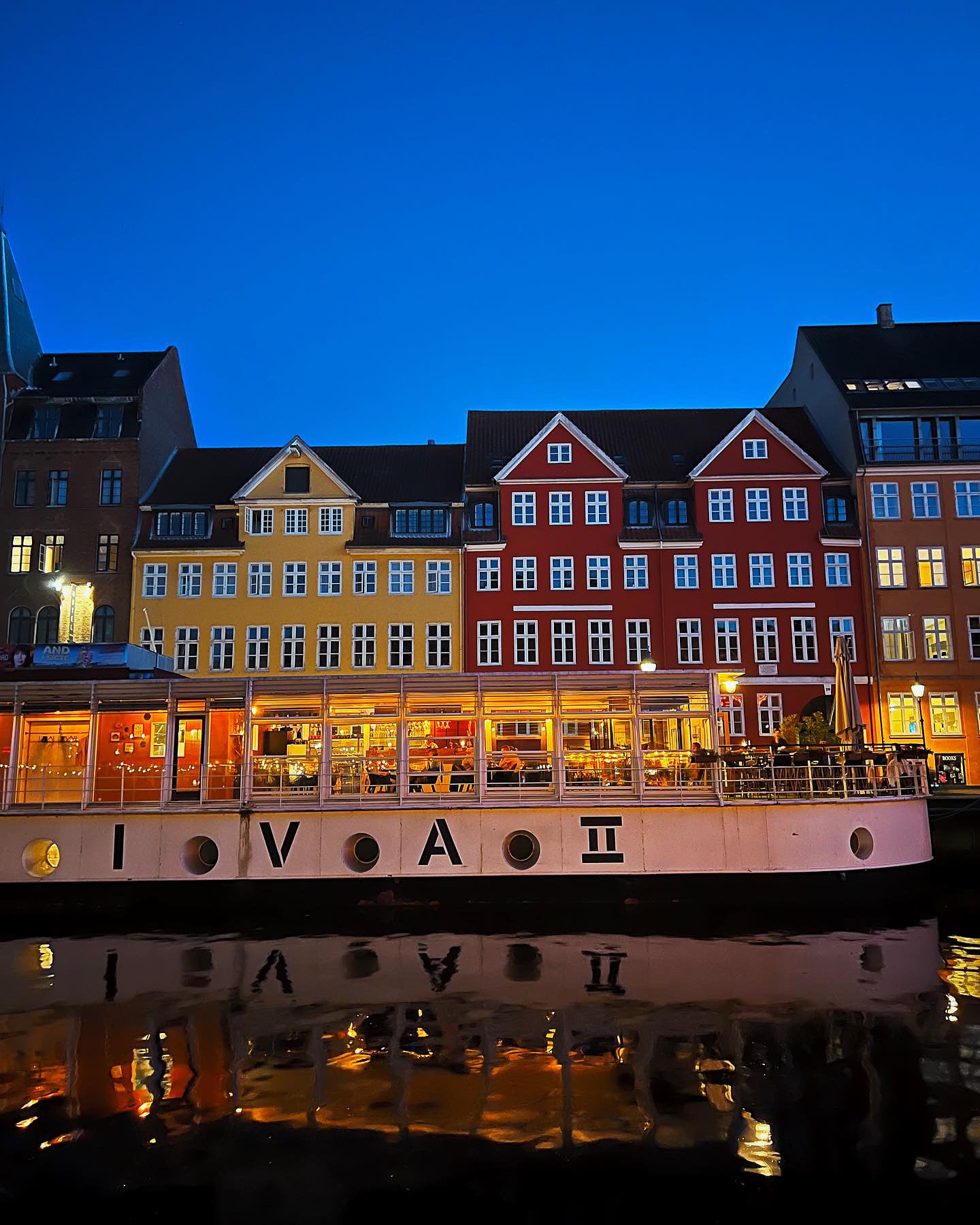 CD7B7C75-5723-4E19-86D7-576E78FA708B